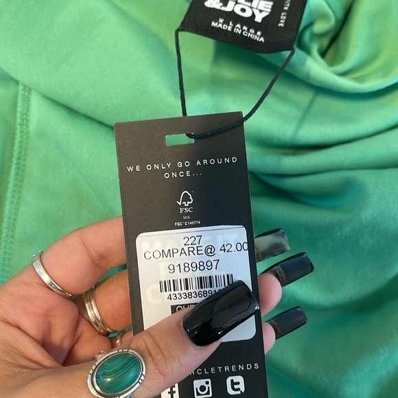 NWT Jolie & Joy Green Velour Embossed Full Zip Up Hoodie Sweater Jacket - Picture 10 of 10
